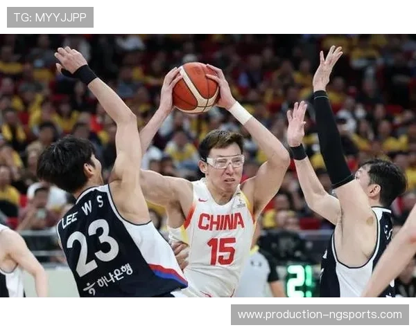 中国男篮激战世界杯预选赛 决胜时刻全力争夺2023年篮球盛宴资格