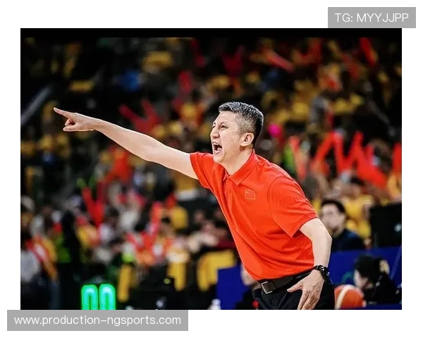 中国男篮力克菲律宾晋级亚洲杯四强，杨毅称赞球队顽强拼搏精神