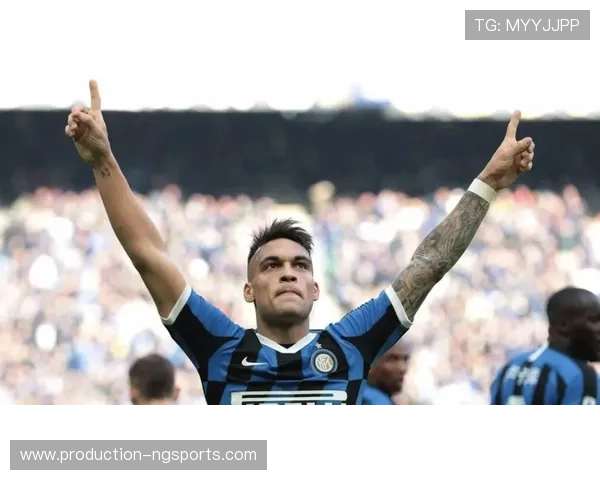 布莱克本俱乐部近期动态：球员转会、赛季前瞻与球队发展新战略