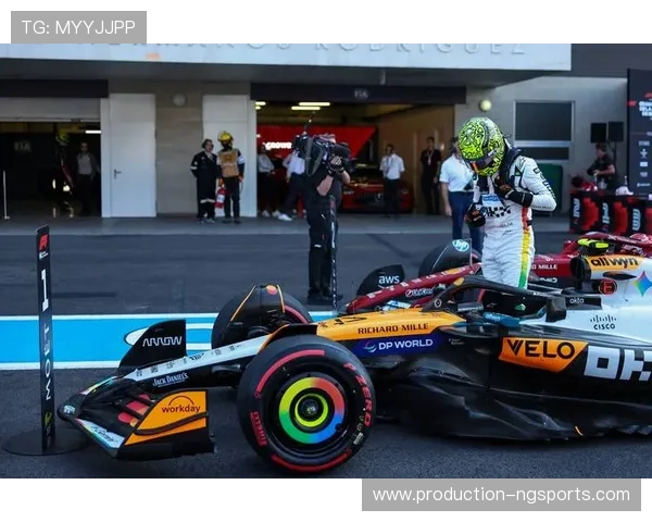 F1赛季最新动态：顶级车队激烈角逐 车手争冠战火重燃