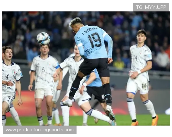 乌拉圭世界杯回顾：历史性突破与传奇之战的辉煌时刻