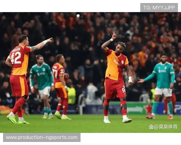 欧冠焦点战引爆球迷热情豪门对决悬念升级新星闪耀改写赛季格局大